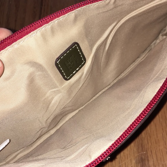 Loft. good condition. great for a simple night out - Picture 4 of 6